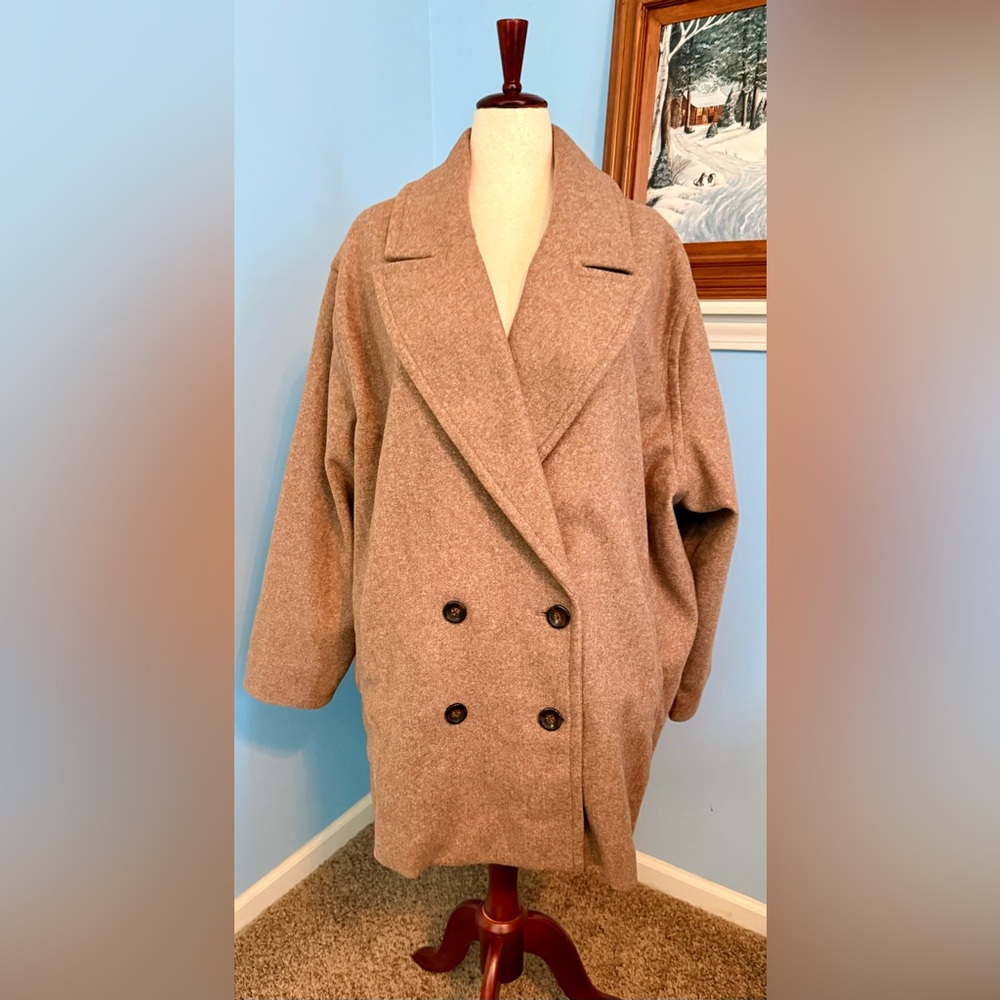 🧥 Chic Tan Double-Breasted Pea Coat - Picture 2 of 8